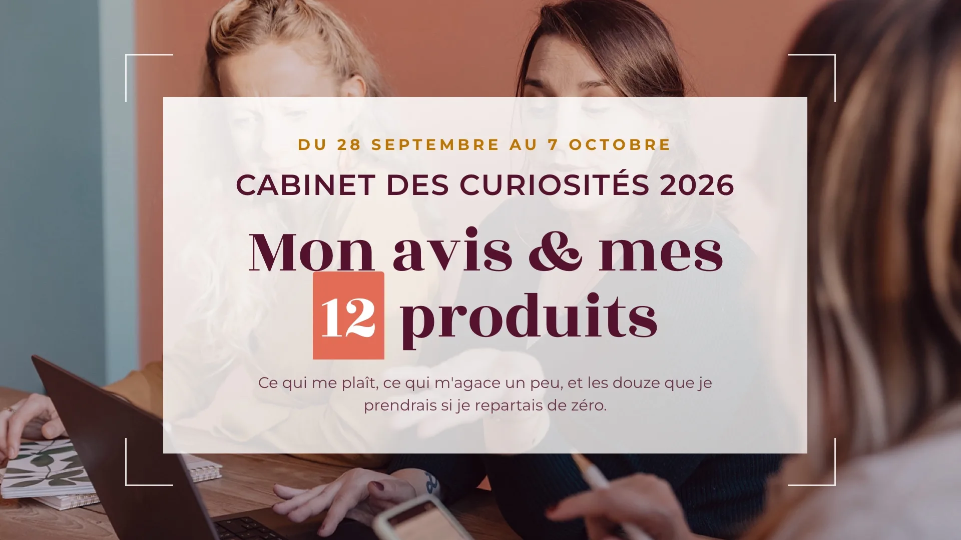 Cabinet des Curiosités 2026, mon avis : Lou et Obéline devant un écran d'ordinateur, Obéline explique, Capture Communication à Caen
